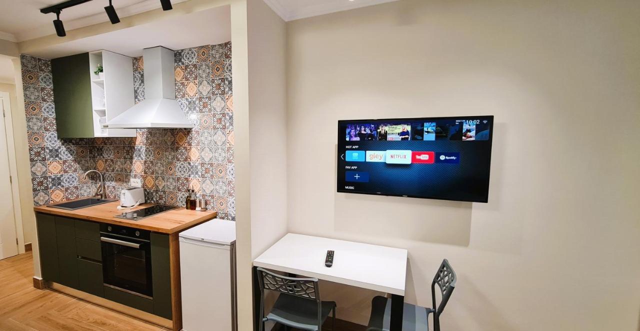 2V1 - Center Apartment 3 Tiranë Ngoại thất bức ảnh